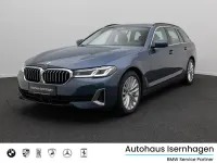 Gebraucht BMW 530 Luxury Line 245 PS (180 kW) 2023 Actic race blue  c4fbraun Limousine