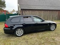 Gebraucht BMW 316 116 PS (85 kW) 2012 Schwarz Kombi