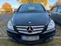 Gebraucht Mercedes B160 116 PS (85 kW) 2011 Schwarz Van / Kleinbus