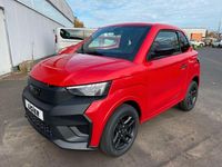 Ny Ligier JS50 2025 Röd Halvkombi