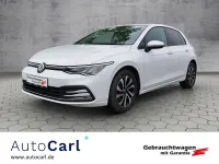Gebraucht VW Golf VIII Active 131 PS (96 kW) 2021 Oryxweiß perlmutteffekt Limousine