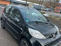 Gebraucht Peugeot 107 68 PS (50 kW) 2009 Schwarz Kleinwagen