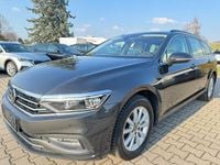 Gebraucht VW Passat 150 PS (110 kW) 2023 Grau Kombi