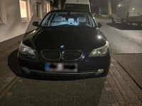 Gebraucht BMW 520 179 PS (131 kW) 2009 Blau Limousine