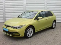 Gebraucht VW Golf VIII Life 131 PS (96 kW) 2023 Gelb Limousine