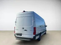 Gebraucht Mercedes Sprinter 170 PS (125 kW) 2025 Arktikweiß Van