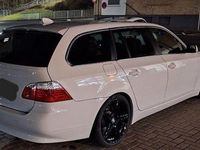 Gebraucht BMW 520 177 PS (130 kW) 2009 Weiß Kombi