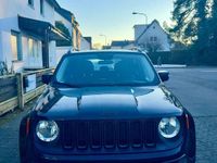 Gebraucht Jeep Renegade Night Eagle 140 PS (102 kW) 2016 Schwarz SUV