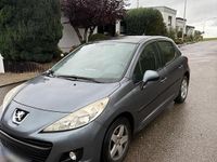 Gebraucht Peugeot 207 73 PS (53 kW) 2011 Grau Limousine