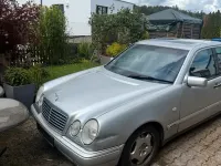 Gebraucht Mercedes E240 170 PS (125 kW) 1998 Silber Limousine