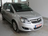 Gebraucht Opel Zafira Design Edition 150 PS (110 kW) 2011 Silber Van / Kleinbus
