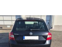 Gebraucht Skoda Rapid 90 PS (66 kW) 2014 Schwarz Kleinwagen