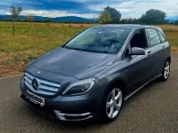 Gebraucht Mercedes B180 122 PS (89 kW) 2012 Grau Kleinwagen