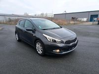 Gebraucht Kia Ceed 135 PS (99 kW) 2012 Grau Kleinwagen