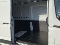 Neu Maxus V90 147 PS (108 kW) 2025 Weiß Van