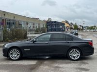 gebraucht BMW 750 i Headup Softclose Voll!! Euro5 TÜV2026