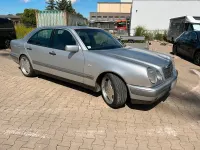 Gebraucht Mercedes E280 193 PS (141 kW) 1997 Silber Limousine