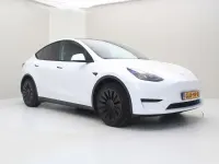 Gebraucht Tesla Model Y Standard Range 250 kW (341 PS) 2023 Weiß SUV