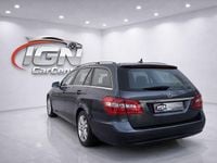 Gebraucht Mercedes E300 204 PS (150 kW) 2012 Grau Kombi