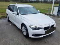 Gebraucht BMW 318 150 PS (110 kW) 2016 Weiß Kombi