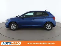 Gebraucht VW Polo Trendline 75 PS (55 kW) 2018 Reef blue Kleinwagen