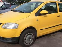 Second-hand VW Fox 54 CP (39 kW) 2006 Galben Hatchback