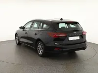 Gebraucht Ford Focus Titanium 125 PS (91 kW) 2023 Schwarz Kombi