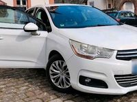 Gebraucht Citroën C4 Tendance 120 PS (88 kW) 2012 Weiß Limousine