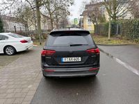 Gebraucht VW Tiguan Highline 150 PS (110 kW) 2017 Schwarz SUV