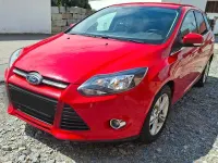 Gebraucht Ford Focus Titanium 125 PS (91 kW) 2012 Rot Limousine