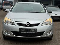 Gebraucht Opel Astra Design Edition 140 PS (102 kW) 2011 Silber Kombi