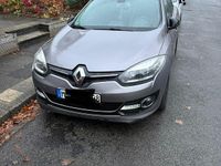 Gebraucht Renault Mégane GrandTour Bose Edition 131 PS (96 kW) 2014 Grau Kombi