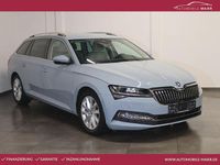 Gebraucht Skoda Superb 200 PS (147 kW) 2022 Patina grau Kombi