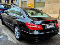 Gebraucht Mercedes E250 204 PS (150 kW) 2010 Schwarz Coupé