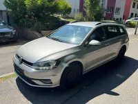 Gebraucht VW Golf VII 116 PS (85 kW) 2018 Tungsten silver metallic Kombi