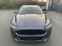 Gebraucht Ford Mondeo Titanium 179 PS (131 kW) 2015 Grau Kombi
