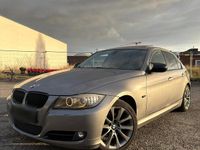 Gebraucht BMW 318 143 PS (105 kW) 2009 Grau Limousine
