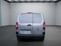 Neu Peugeot Partner 131 PS (96 kW) 2025 Silber Van / Kleinbus