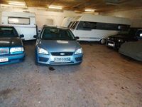 Gebraucht Ford Focus Trend 116 PS (85 kW) 2005 Grau Limousine