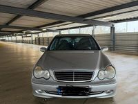 Gebraucht Mercedes C200 163 PS (119 kW) 2004 Andere farben Limousine