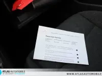 Second-hand VW Golf VIII Life 110 CP (80 kW) 2023 Alb Berlinǎ