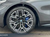 Neu BMW 540 Sport Line 303 PS (222 kW) 2026 Grau Kombi
