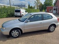 Gebraucht Toyota Corolla 110 PS (80 kW) 2001 Silber Kleinwagen