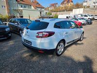 Gebraucht Renault Mégane III Dynamique 110 PS (80 kW) 2012 Weiß Limousine