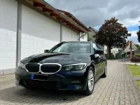 Gebraucht BMW 320 Advantage 190 PS (139 kW) 2022 Schwarz Kombi