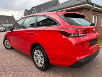 Gebraucht Hyundai i30 120 PS (88 kW) 2020 Rot Kombi