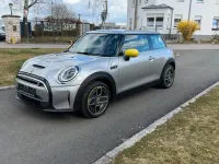 Gebraucht Mini Cooper SE 135 kW (184 PS) 2023 Silber Kleinwagen