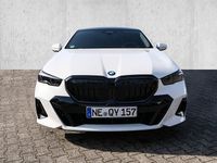 Gebraucht BMW 540 M Sport 303 PS (222 kW) 2025 Weiß Limousine
