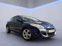 Gebraucht Renault Mégane III Dynamique 110 PS (80 kW) 2009 Blau Coupé