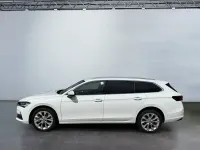 Gebraucht Skoda Superb Selection 193 PS (141 kW) 2024 Purity weiss Kombi